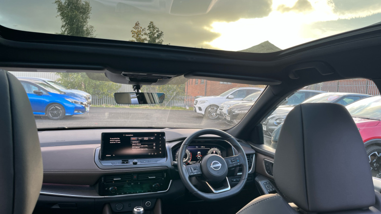 Nissan Qashqai 1.3 DiG-T MH Tekna 5dr Petrol Hatchback